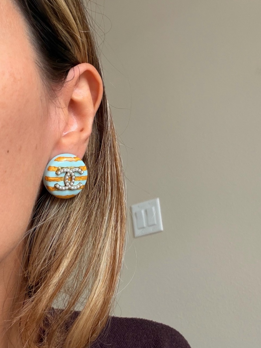 🩵CHANEL Round Striped CC Clip-On Earrings in Light Blue & Gold💛 - Picture 6 of 11
